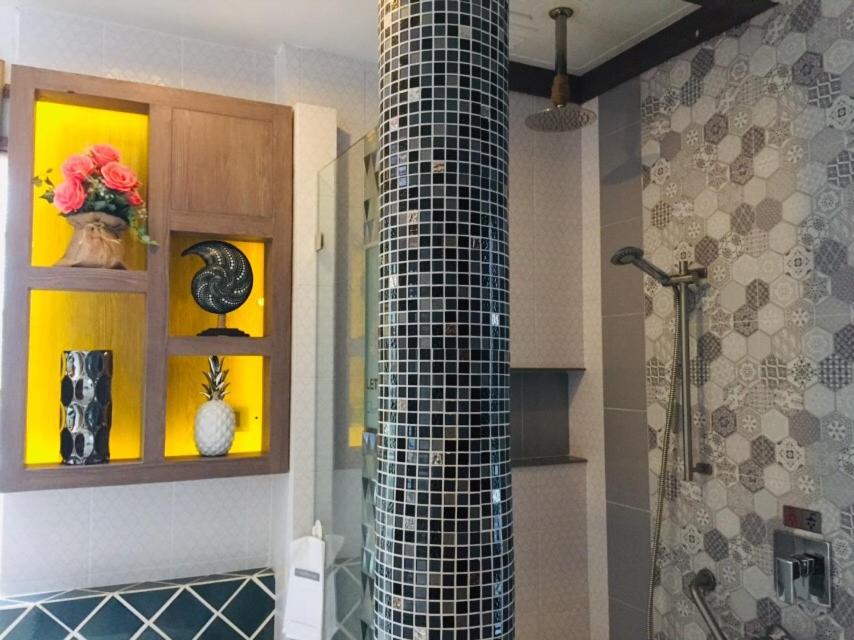 Bangtao Beach Chalet Resort - 13