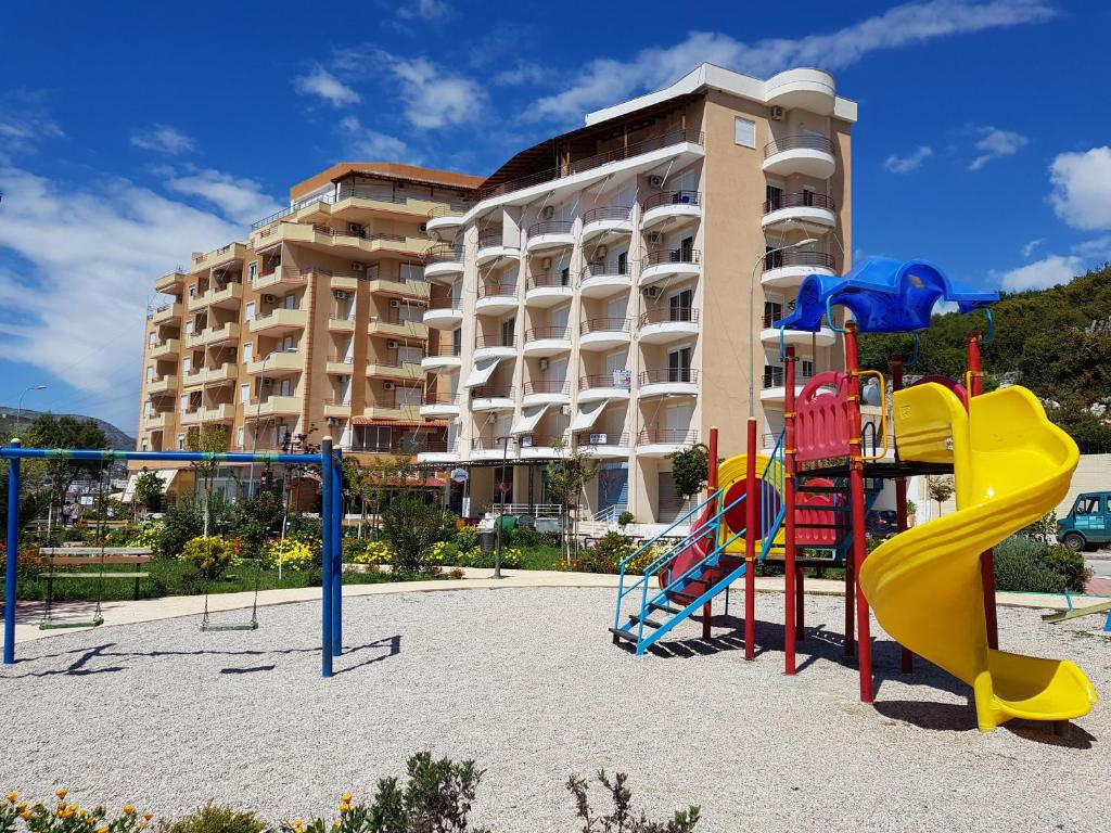 apartment of beautiful dreams over the sea - Image 5