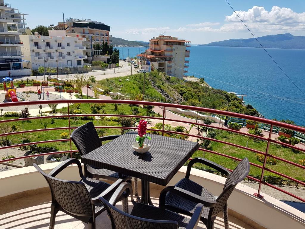 apartment of beautiful dreams over the sea - Image 6