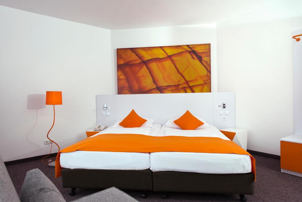 Wyndham Garden Duesseldorf City Centre Koenigsallee - Resim 24