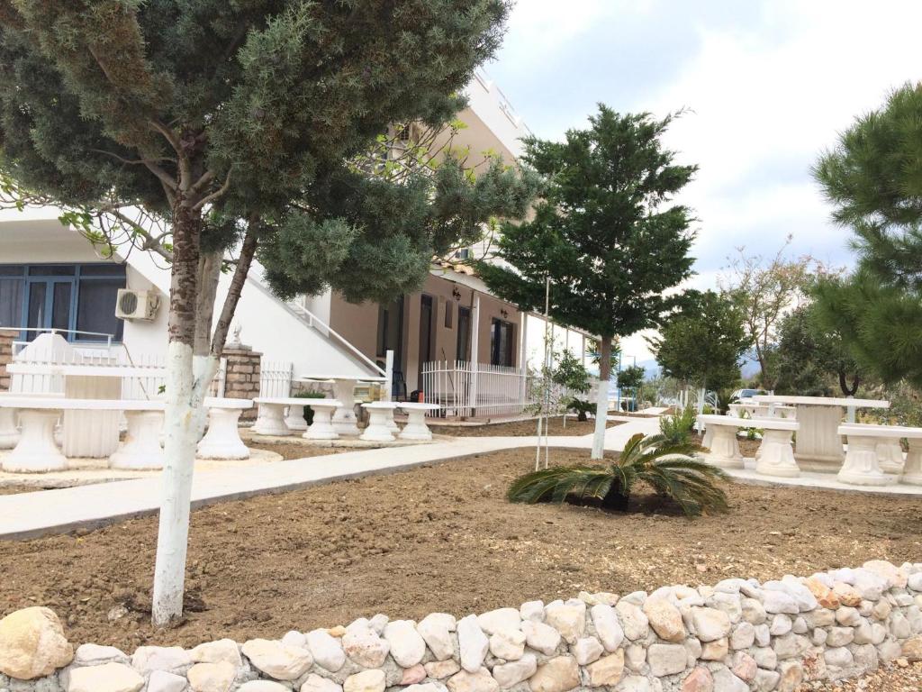Zahrada ubytování Heaven Beach Sarandë