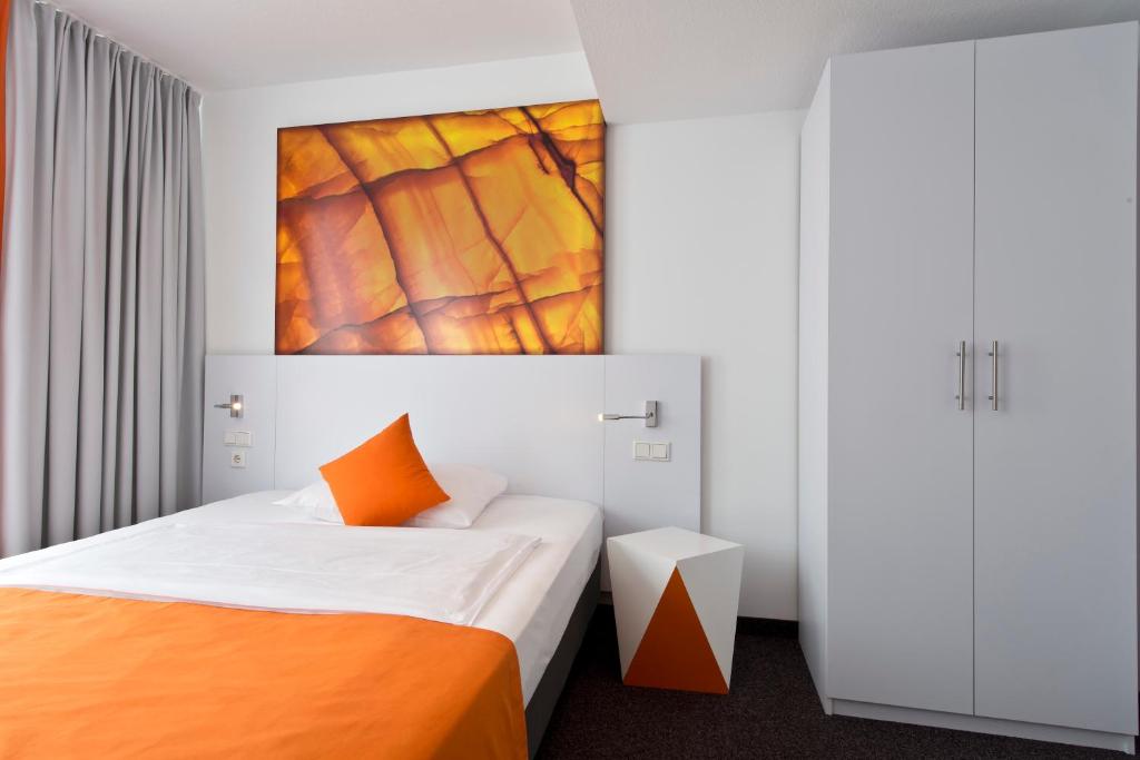 Wyndham Garden Duesseldorf City Centre Koenigsallee - Resim 38