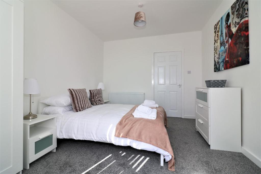 Signature - Livingstone View