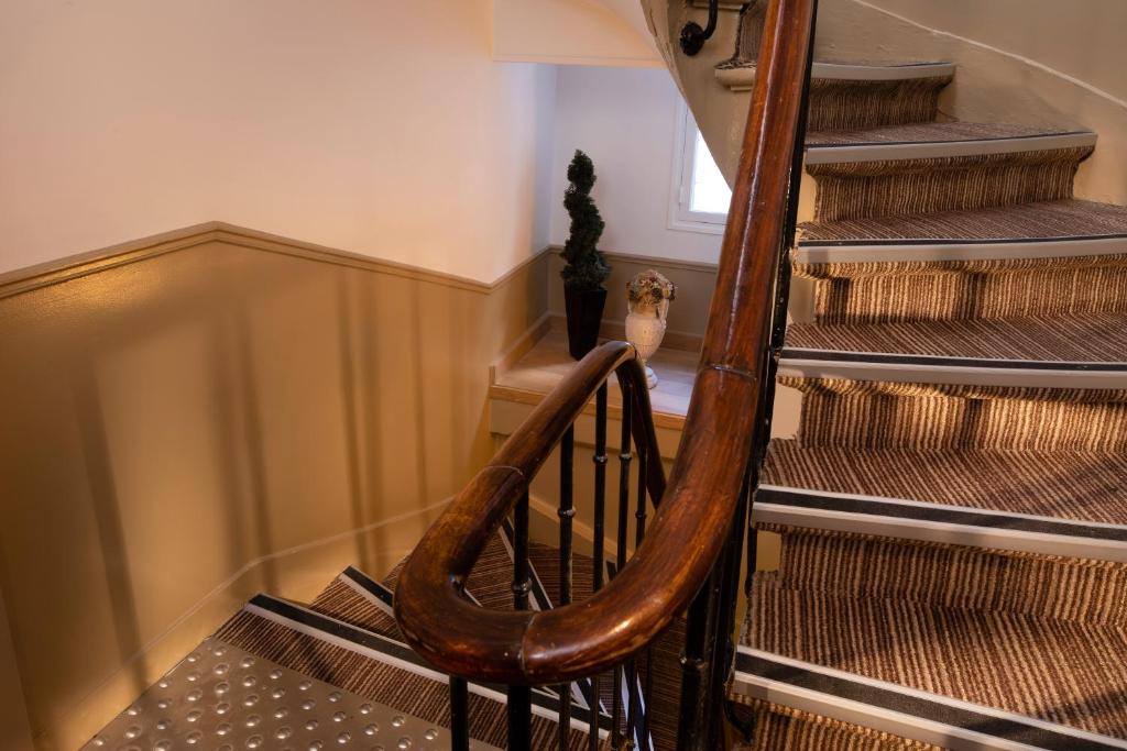 Hôtel de la Tour Eiffel - Resim 22