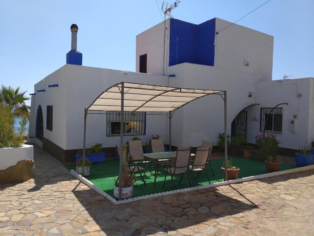 Condo Hotel Casa en la orilla de la playa, Mojácar, Spain ...