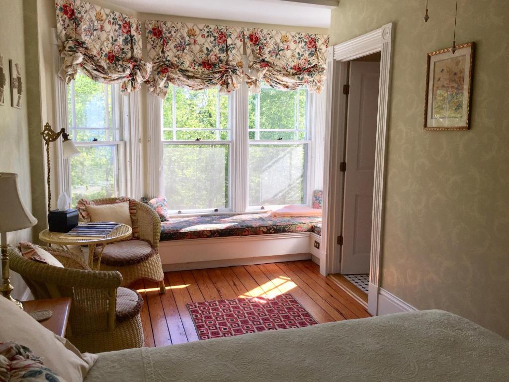 Victorian by the Sea photo