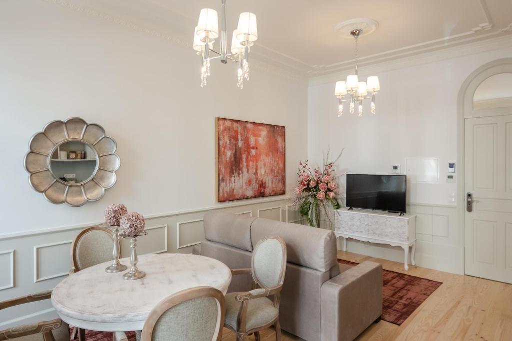 Porto Deluxe Apartments - 6