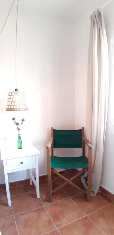 Posezení v ubytování Hostal Sa Posada Set Cales