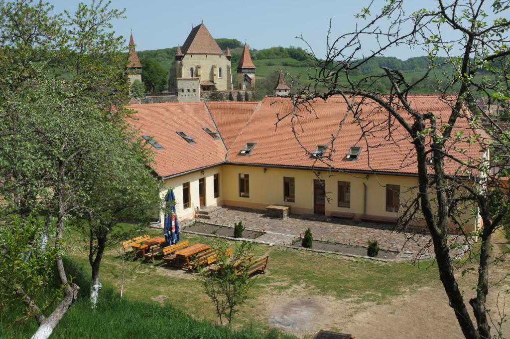 Gallery image of Unglerus Guesthouse in Biertan