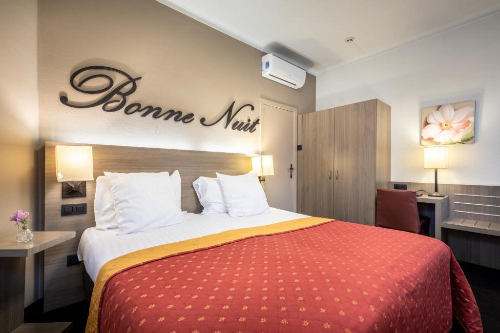 Postel nebo postele na pokoji v ubytování Hotel Albert I