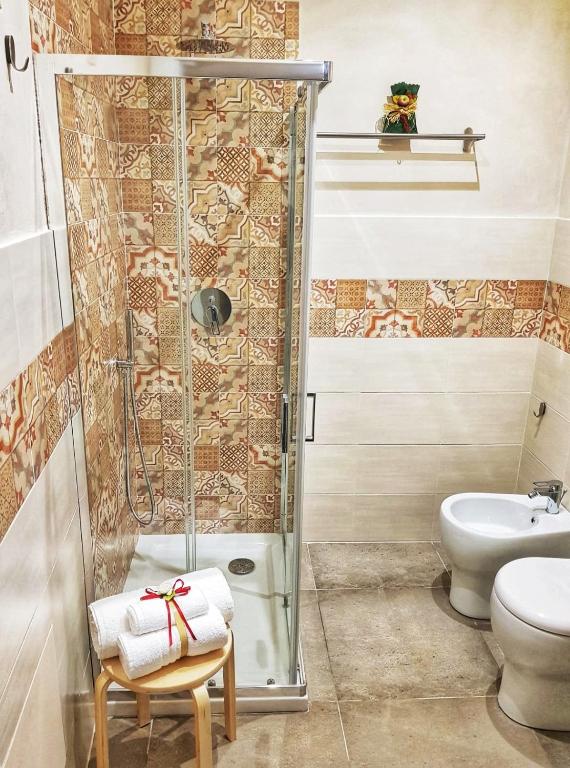 Łazienka w obiekcie Essentia Rooms- Ortigia Holidays
