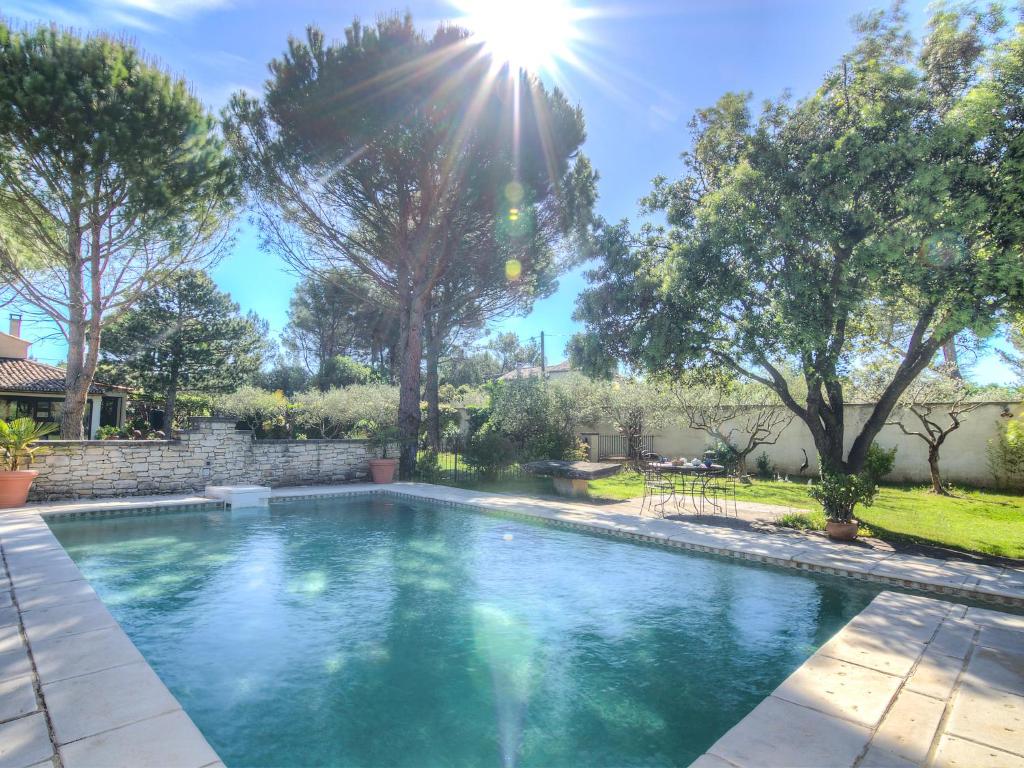Bazén v ubytování Holiday Home Bezert by Interhome nebo v jeho okolí