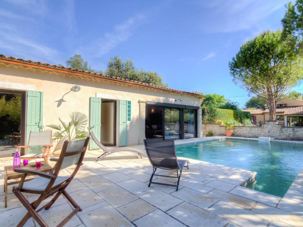 Bazén v ubytování Holiday Home Bezert by Interhome nebo v jeho okolí