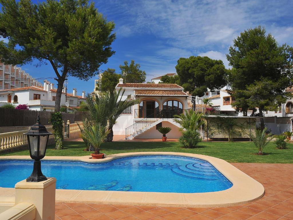 Πισίνα στο ή κοντά στο Holiday Home Patrai by Interhome