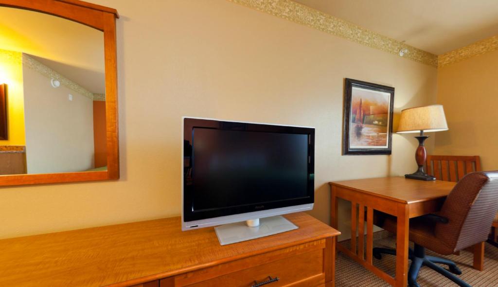 Country Inn & Suites by Radisson, Portage, IN - Habitación Queen Con Dos Camas Queen