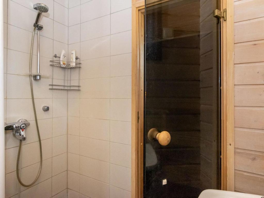 Koupelna v ubytování Holiday Home Aamunsarastus by Interhome