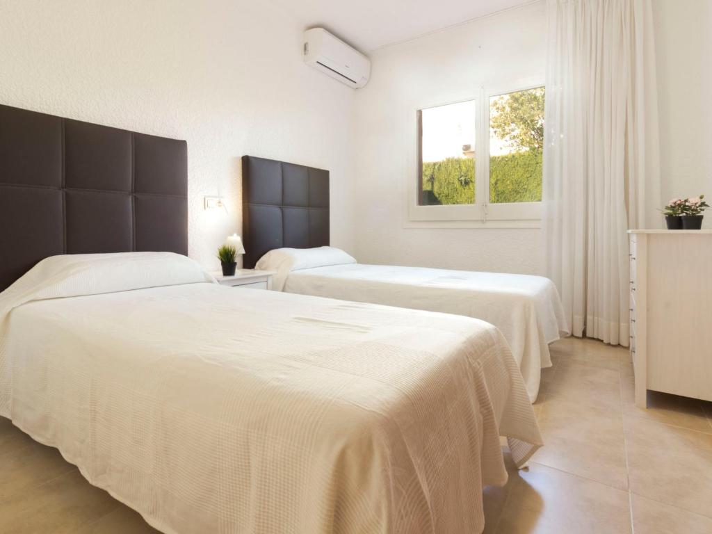 Posteľ alebo postele v izbe v ubytovaní Holiday Home El Dorada Playa by Interhome