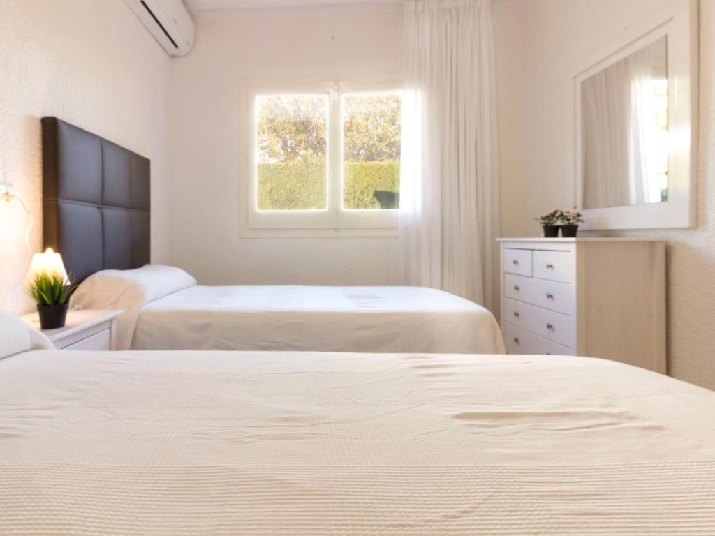 Posteľ alebo postele v izbe v ubytovaní Holiday Home El Dorada Playa by Interhome