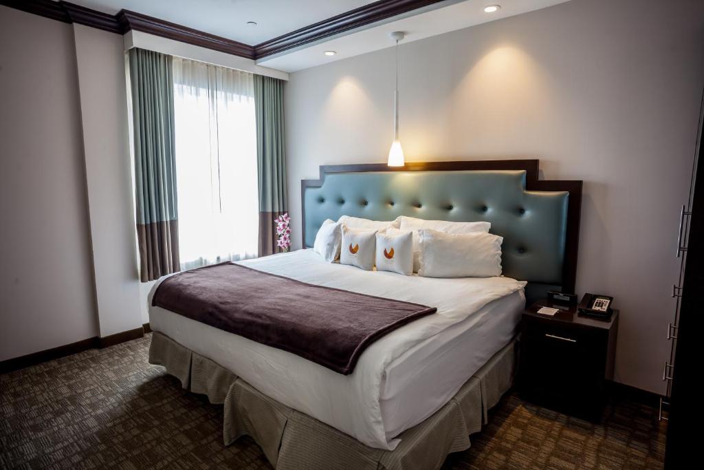 Aura Hotel Brooklyn photo