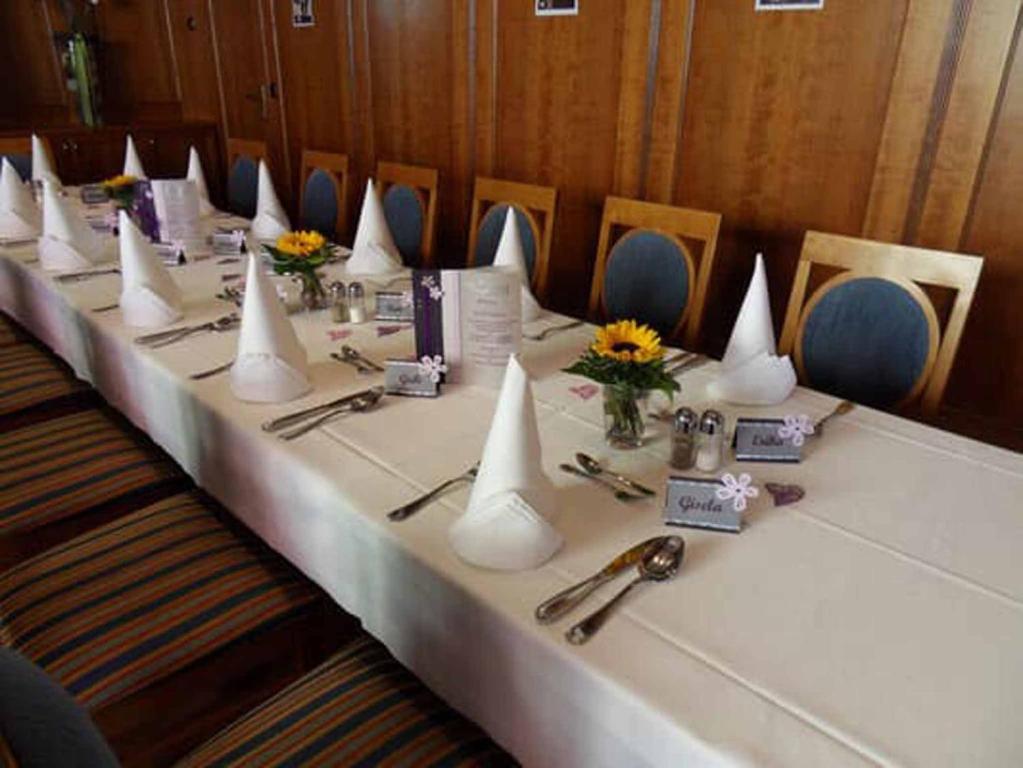 Restaurace v ubytování Hotel Bayerischer Hof