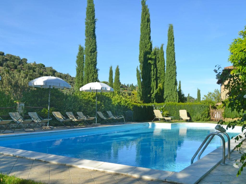 The swimming pool at or close to Holiday Home Montecucco Winery by Interhome