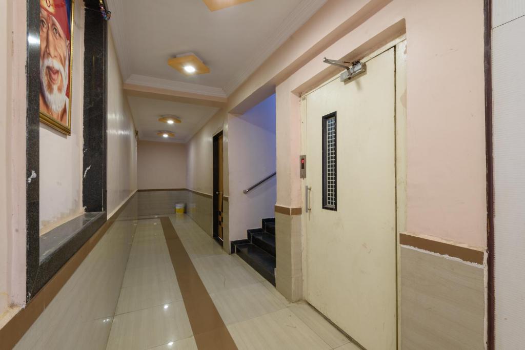 Fotografie z fotogalerie ubytování Hotel Sai Shraddha v destinaci Širdi