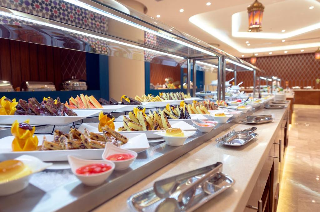 HOLIDAY SUITES AL AZIZIAH