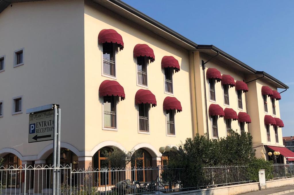 Budova, kde se hotel nachází