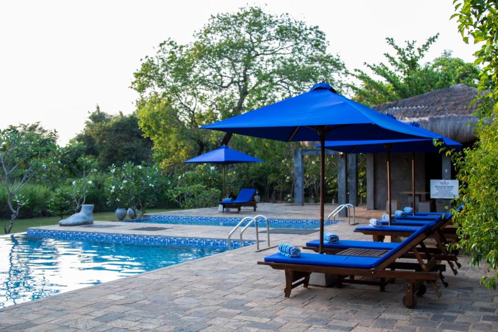 Bazén v ubytování Amaara Forest Hotel Sigiriya nebo v jeho okolí