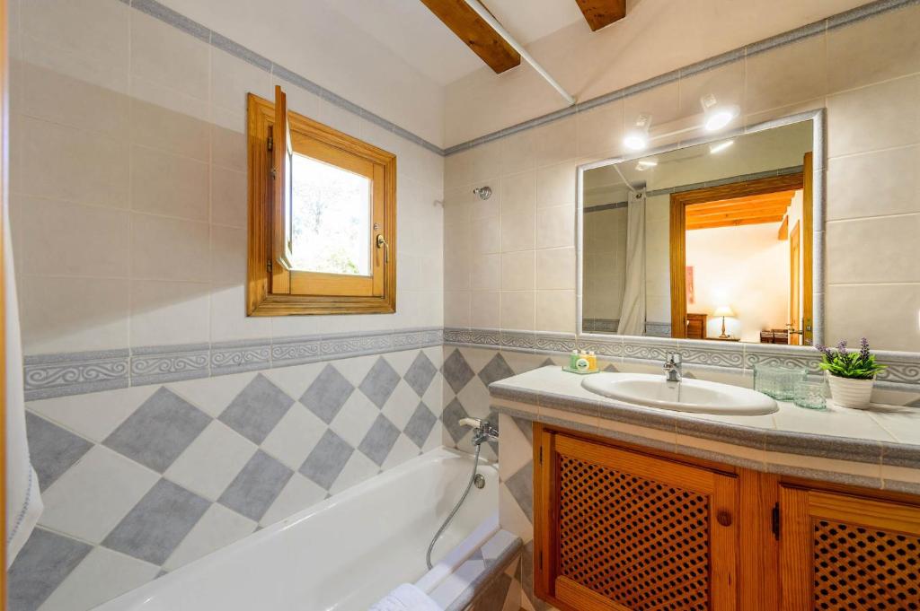 Villa Romero II, Es Cubells – Updated 2023 Prices