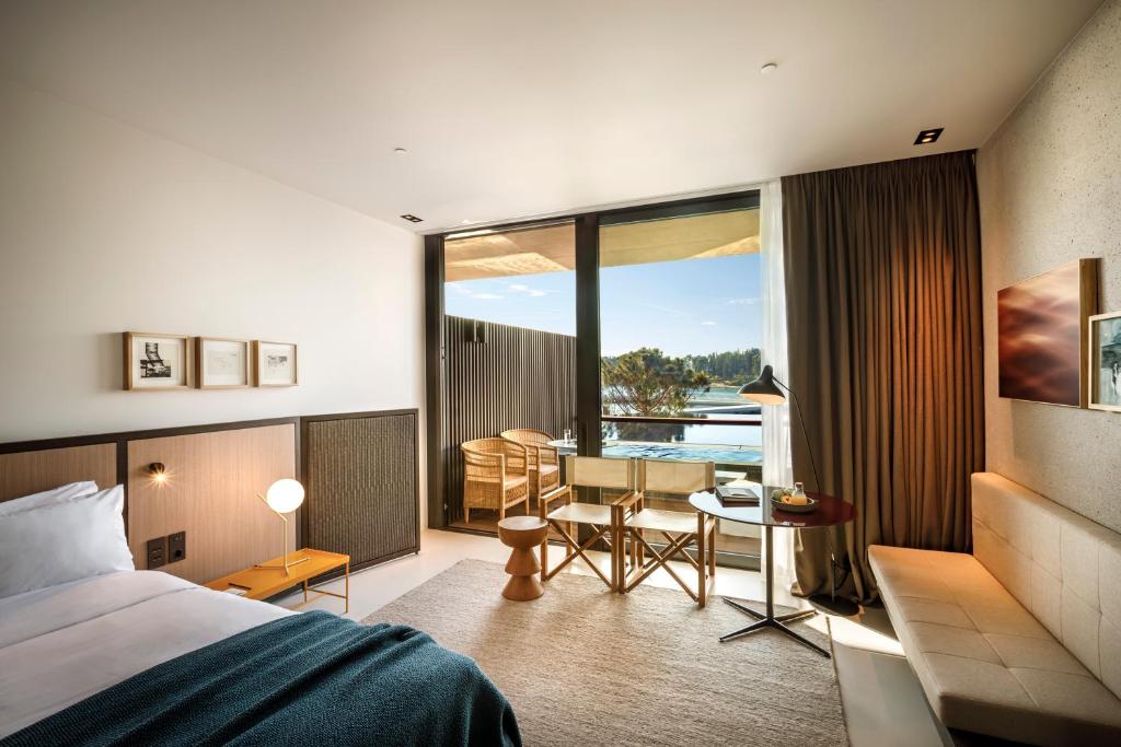 Grand Park Hotel Rovinj by Maistra Collection - Deluxe Double Room With Sea View
