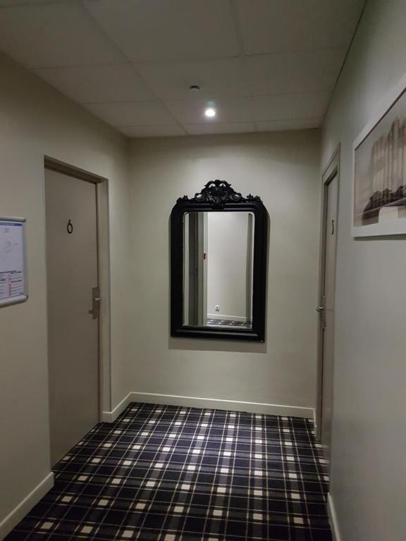 Fotografie z fotogalerie ubytování Hôtel Au Bon Coin v destinaci Biarritz