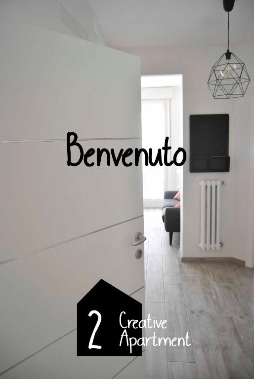 TV a/nebo společenská místnost v ubytování Creative Apartment