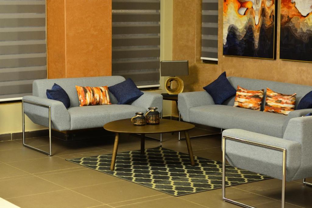Posezení v ubytování Razana Hotel