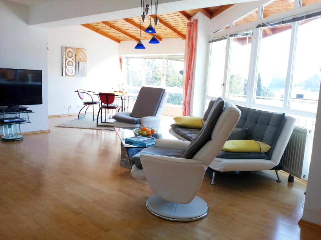 Sonnenoase am Dachsberg zwischen München, Tegernsee, Chiemsee, Messe München - Wohnung Mit Einem Schlafzimmer