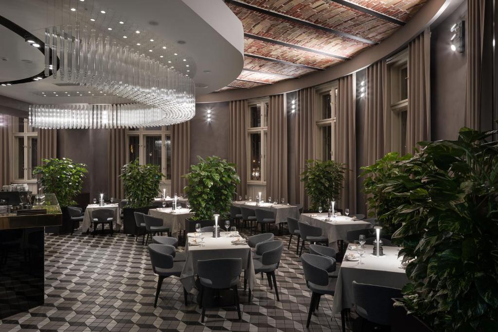 Restaurace v ubytování BANKHOTEL