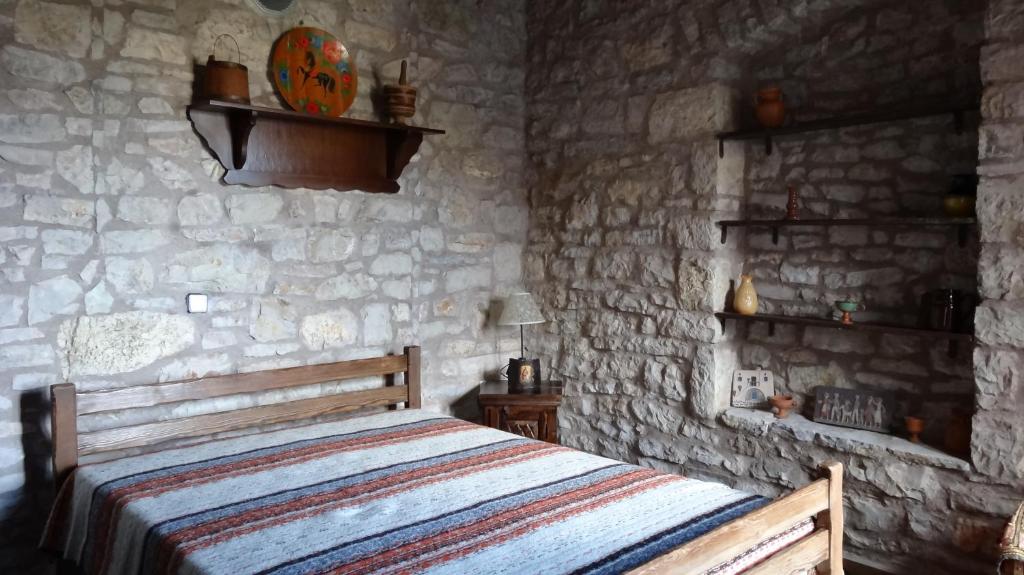 Postel nebo postele na pokoji v ubytování Filia House - Kalavryta