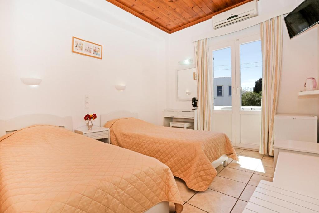 Morfoula's Studios - 1