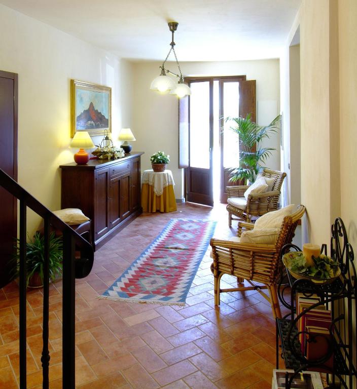 Posedenie v ubytovaní Poggio Desto Bed & Breakfast