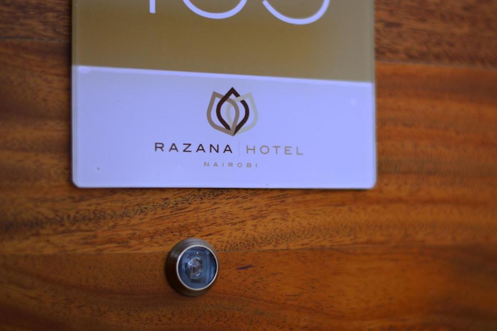 Certifikát, hodnocení, plakát nebo jiný dokument vystavený v ubytování Razana Hotel