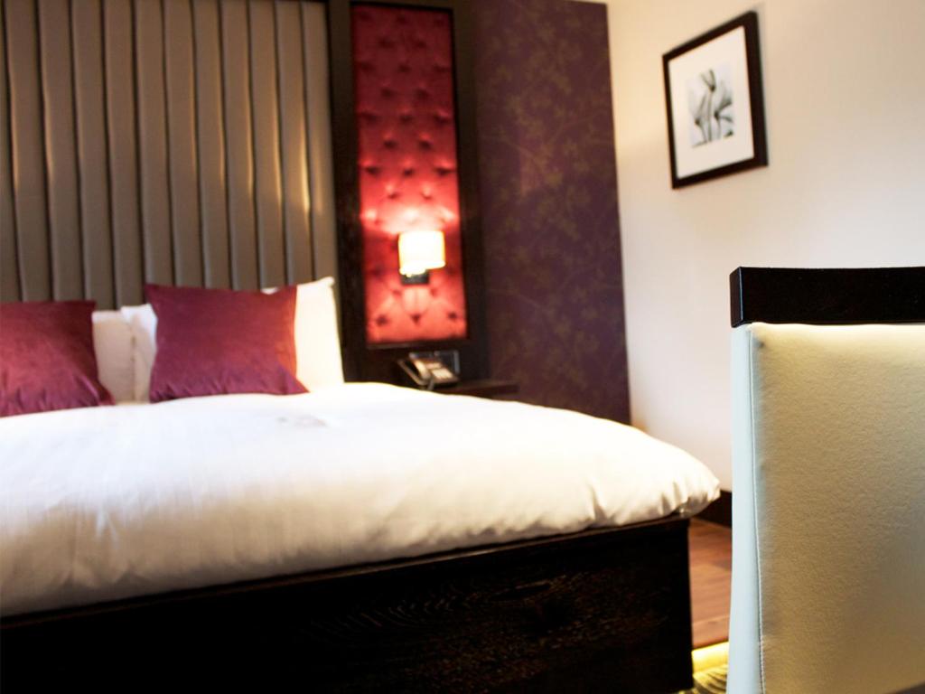 The Torrance Hotel - Superior King Room