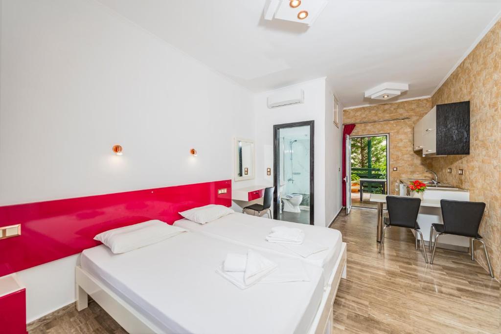TV a/nebo společenská místnost v ubytování Bay View Apartments