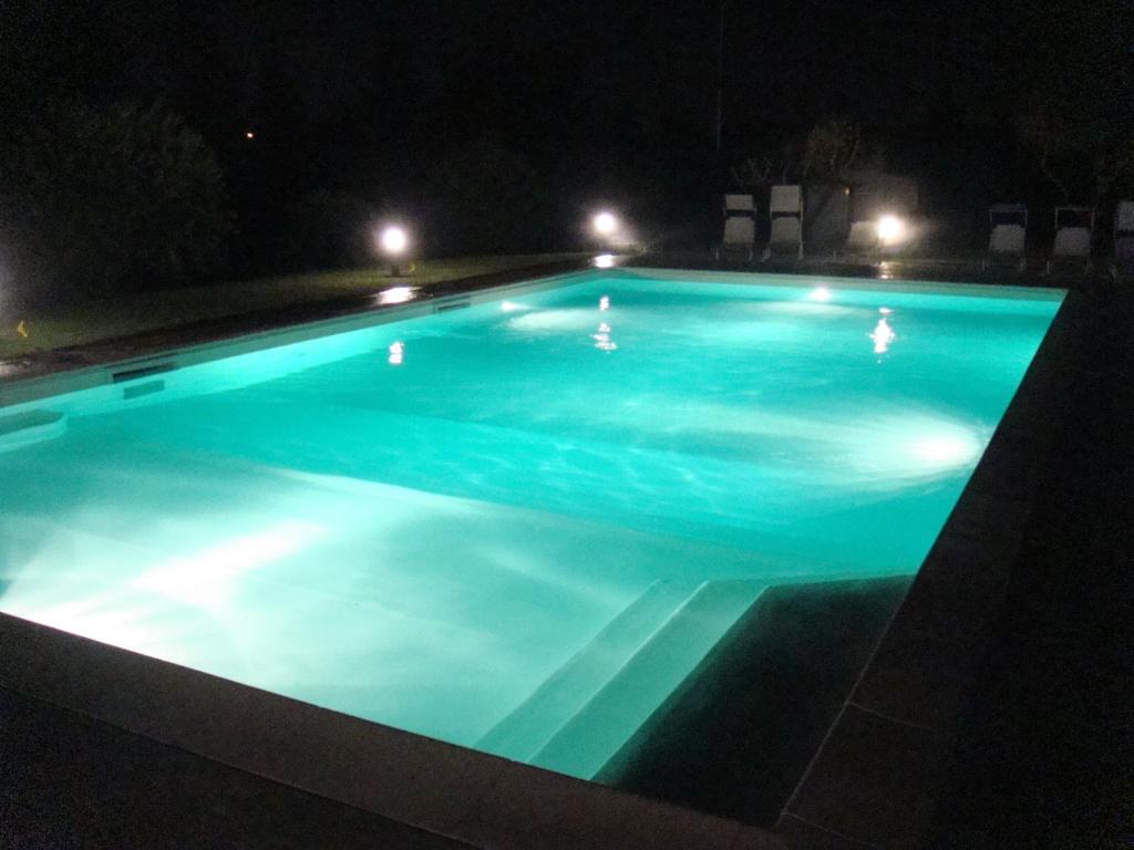 Bazén v ubytování Park Hotel Elefante nebo v jeho okolí