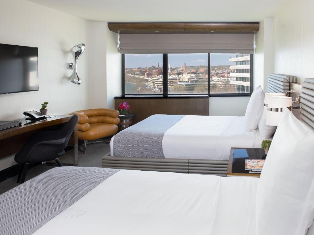 The Watergate Hotel Georgetown - Deluxe Double Room (2 Beds) With A River View