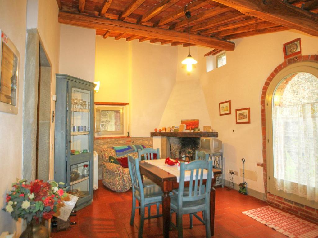 Posezení v ubytování Holiday Home Le Bonatte-3 by Interhome