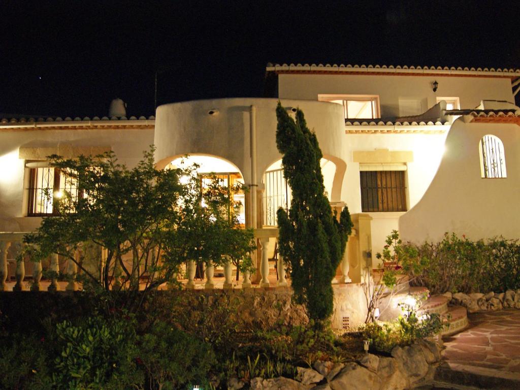 Zahrada ubytování Holiday Home Reposo by Interhome