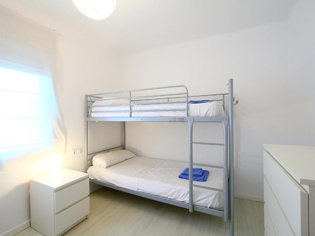 Posteľ alebo postele v izbe v ubytovaní Apartment Terecel Salou-6 by Interhome