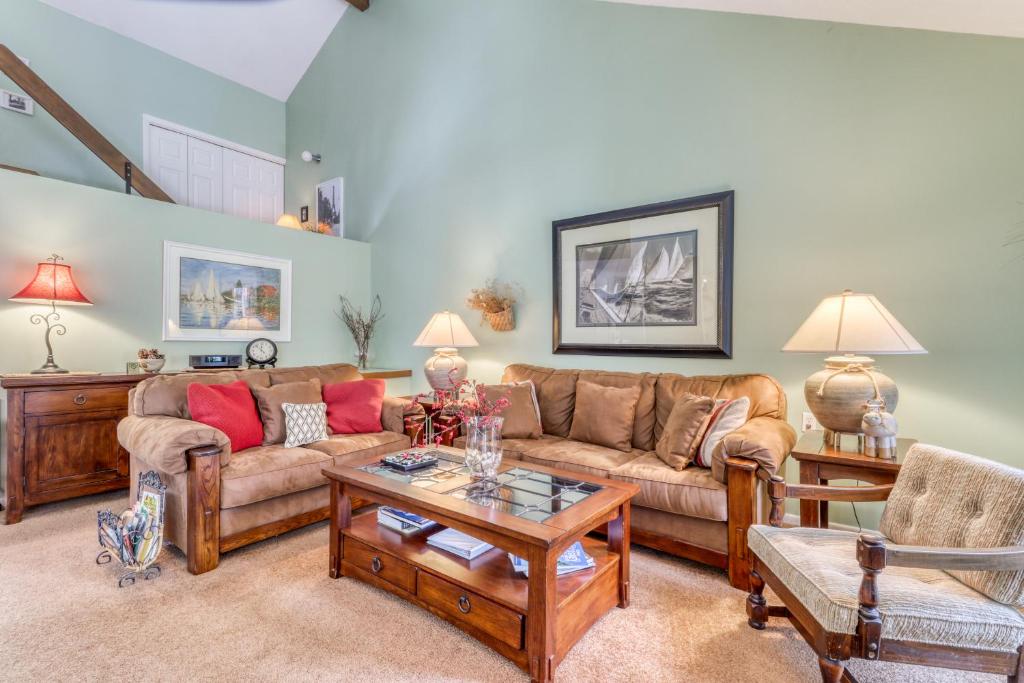 Hotel Harbor Cove 6 (USA Harbor Springs)