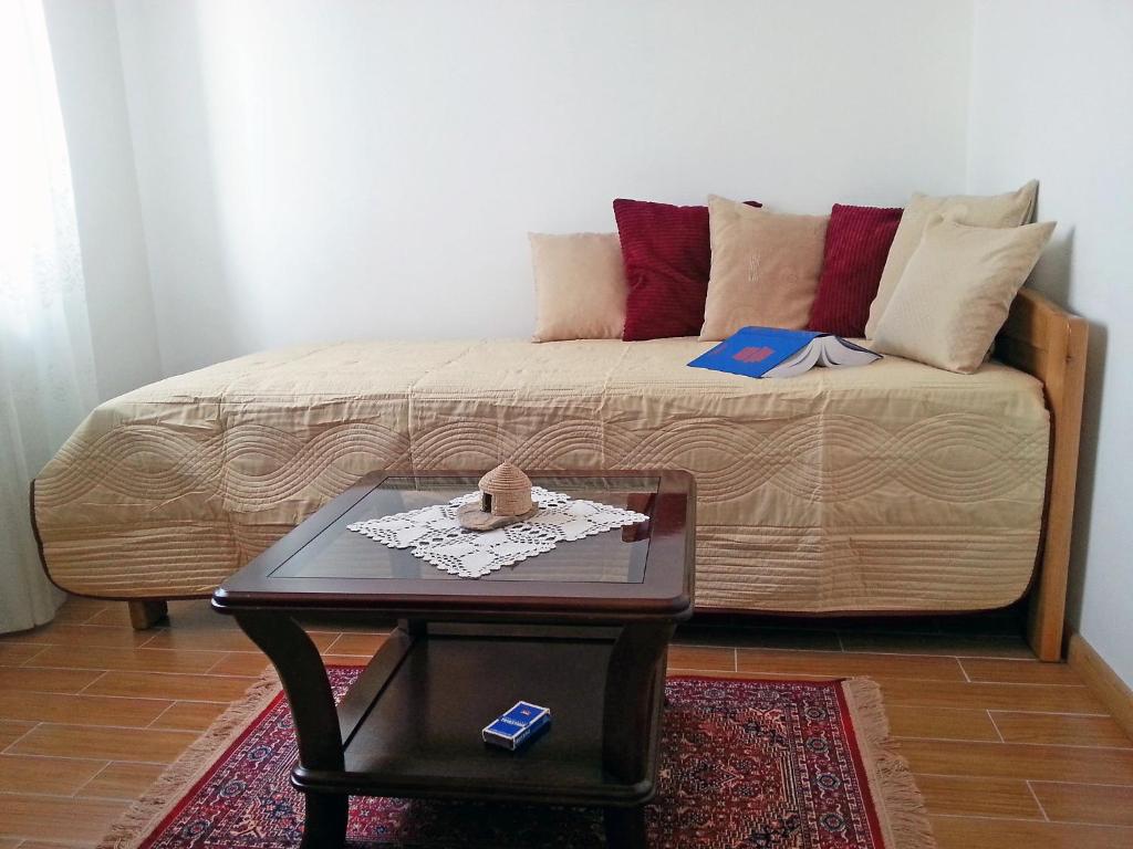 Postel nebo postele na pokoji v ubytování Holiday Home Mirela by Interhome
