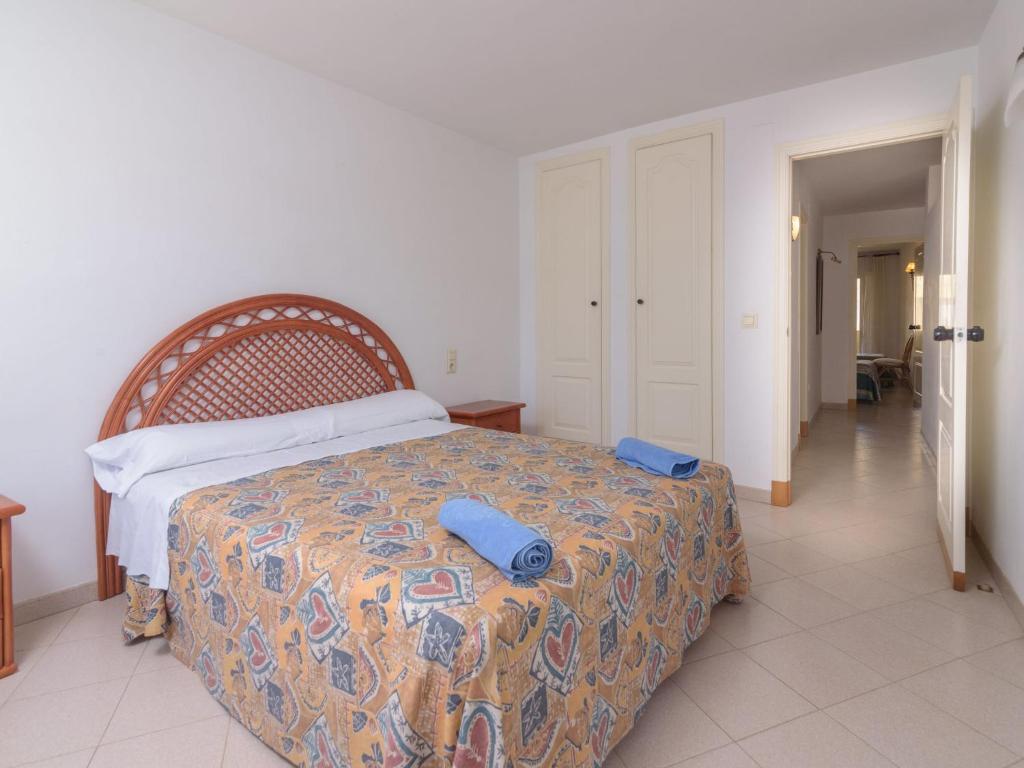 Posteľ alebo postele v izbe v ubytovaní Apartment Girasol by Interhome